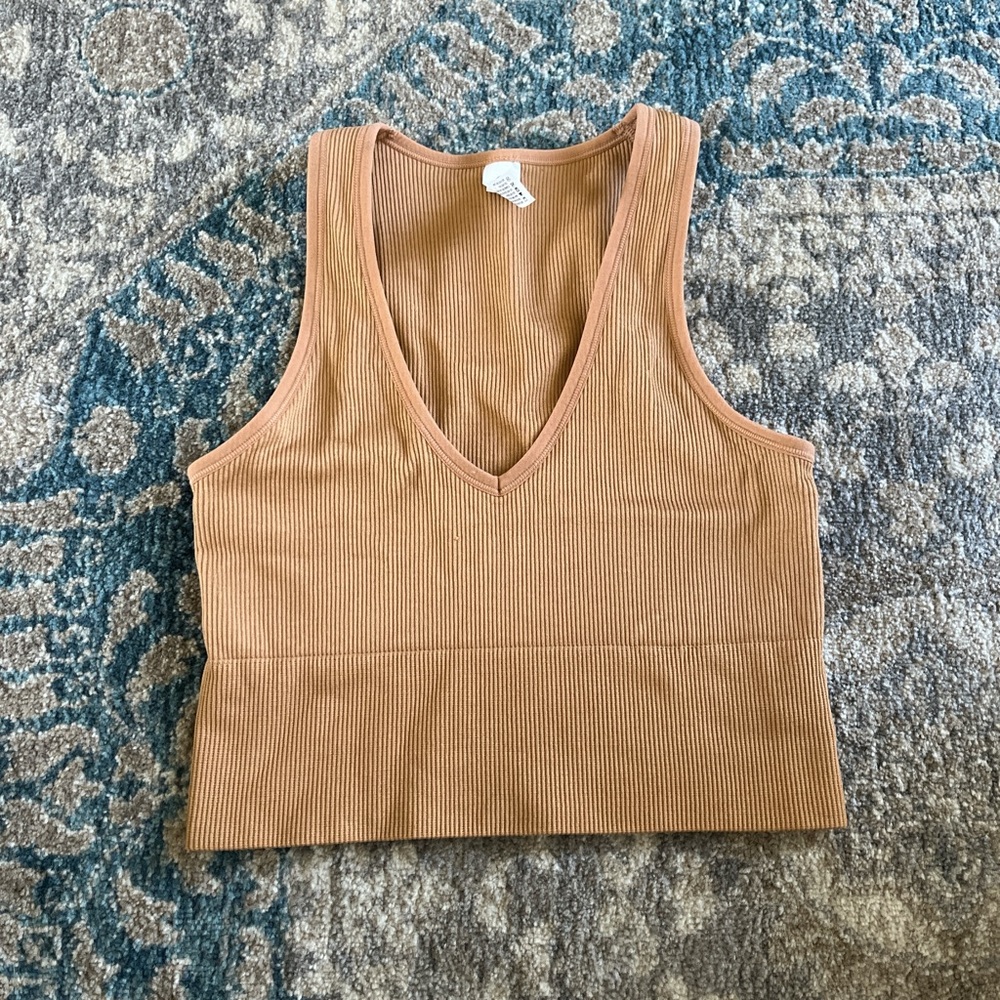 90 degree exercise tank/sports bra